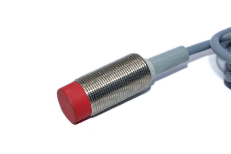 Pulsotronic KJ8-M18MN40-DPÖ inductive sensor 9964-4600