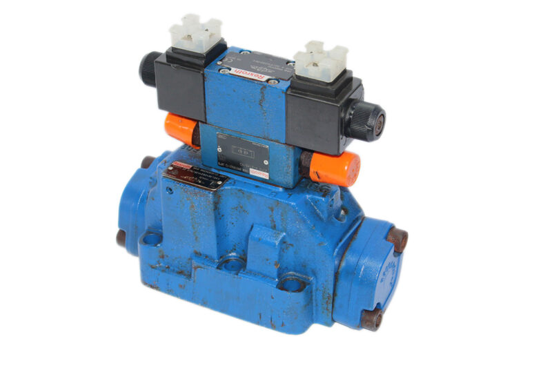 REXROTH R900911762 DIRECTIONAL CONTROL VALVE R900963039