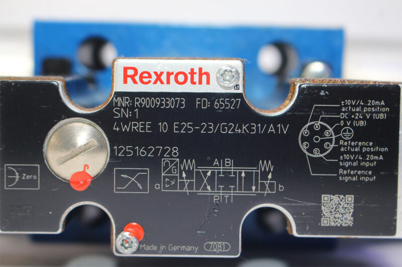 REXROTH R900933073 PROPORTIONAL DIRECTIONAL VALVE 4WREE10E25-23/G24K31/A1V