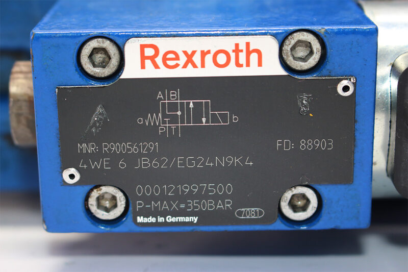 REXROTH R900947570 DIRECTIONAL CONTROL VALVE R900561291