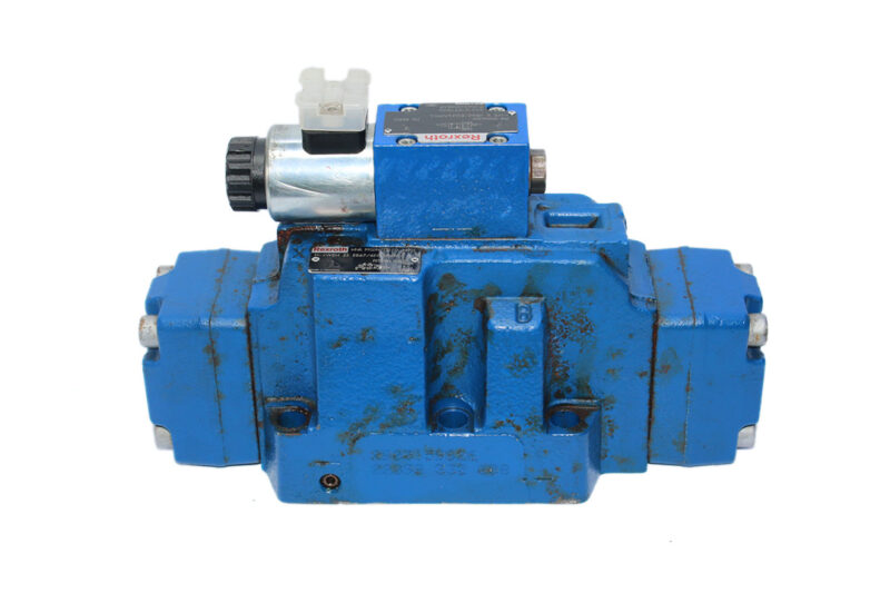 REXROTH R900947570 DIRECTIONAL CONTROL VALVE R900561291