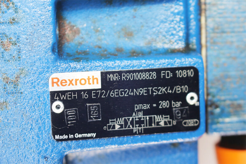 REXROTH R900548271 DIRECTIONAL CONTROL VALVE R901008828