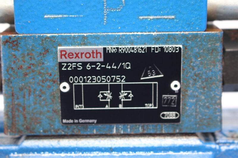 REXROTH R900548271 DIRECTIONAL CONTROL VALVE R901008828