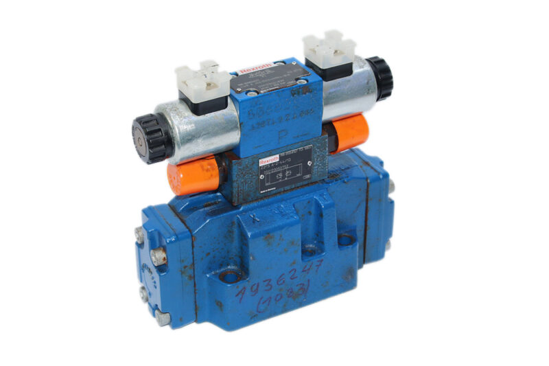 REXROTH R900548271 DIRECTIONAL CONTROL VALVE R901008828