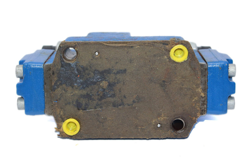 REXROTH R900548271 DIRECTIONAL CONTROL VALVE R901008828