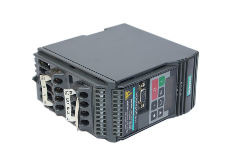 SIEMENS 6SE3211-5CA40 AC DRIVE