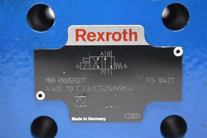 REXROTH R900593277 DIRECTIONAL CONTROL VALVE 4WE 10 C33/CG24N9K4