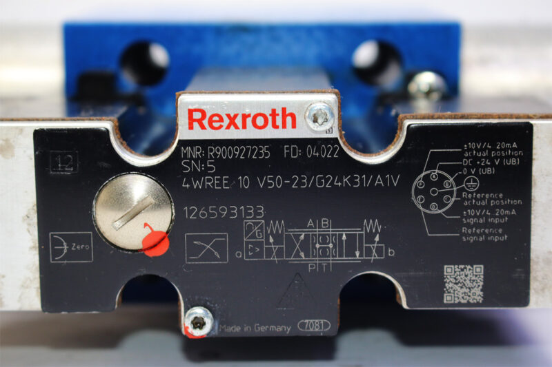 REXROTH R900927235 PROPORTIONAL DIRECTIONAL VALVE 4WREE10V50-23/G24K31/A1V