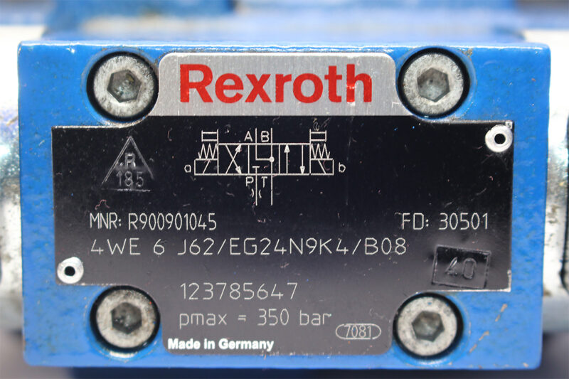 REXROTH R900928784 DIRECTIONAL CONTROL VALVE R900901045