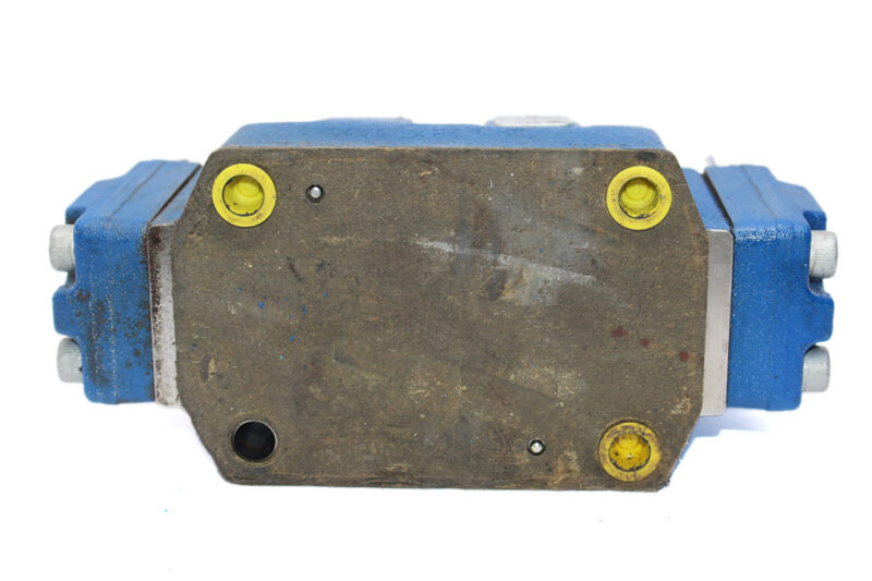 REXROTH R900928784 DIRECTIONAL CONTROL VALVE R900901045