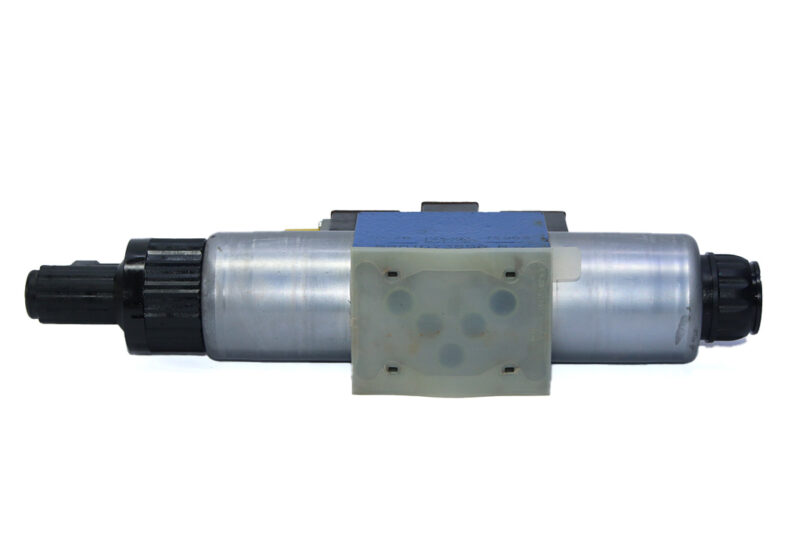 REXROTH R900956458 PROPORTIONAL DIRECTIONAL VALVE 4WREE10W1-25-23/G24K31/A1V