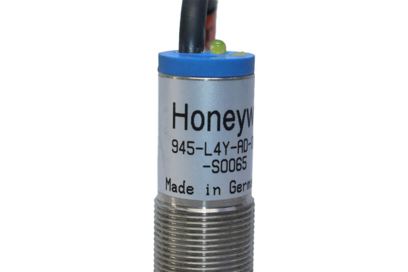 HONE YWELL 945-L4Y-AD-002-S0065 ULTRASONIC DISTANCE SENSOR