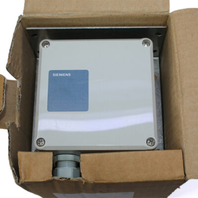 SIEMENS QBE61.3-DP10 DIFFERENTIAL PRESSURE SENSOR