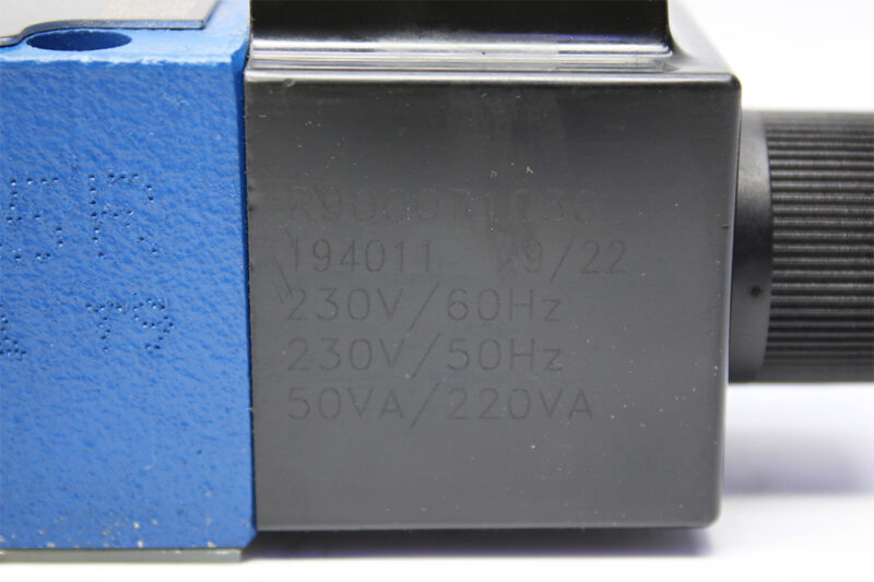 REXROTH R900911762 DIRECTIONAL CONTROL VALVE 4WE6J62/EW230N9K4 - Image 4