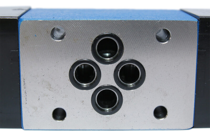 REXROTH R900911762 DIRECTIONAL CONTROL VALVE 4WE6J62/EW230N9K4 - Image 6