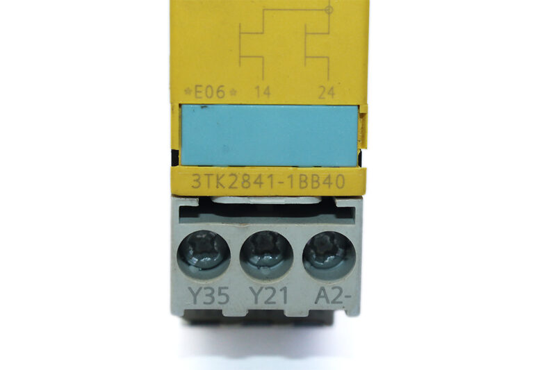 SIEMENS 3TK2841-1BB40 SAFETY RELAY