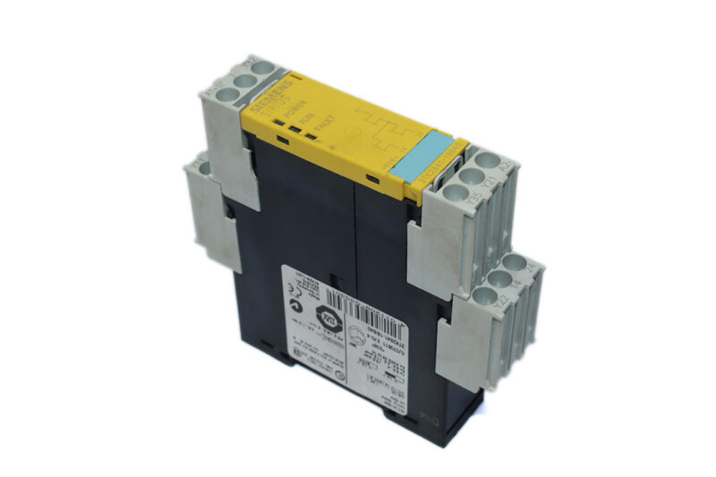 SIEMENS 3TK2841-1BB40 SAFETY RELAY