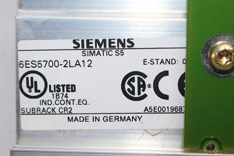 SIEMENS 6ES5700-2LA12 BASE RACK CR 700-2