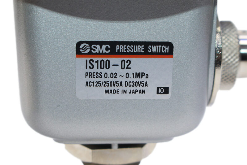 SMC IS100-02 PRESSURE SWITCH