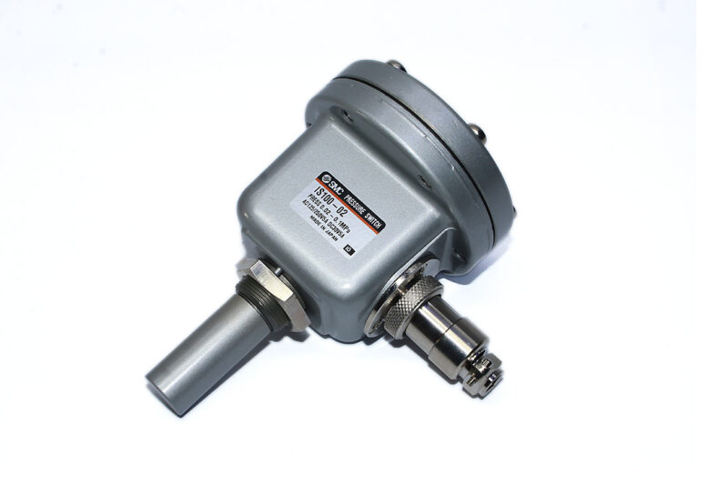 SMC IS100-02 PRESSURE SWITCH