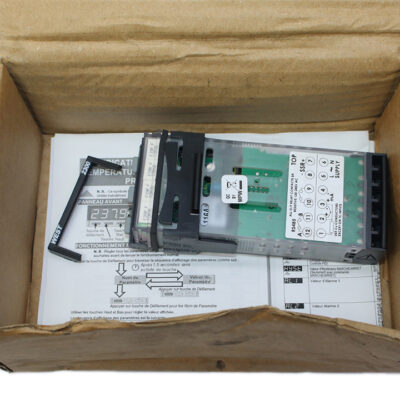 WEST N2300 TEMPERATURE CONTROLLER Y121120S140