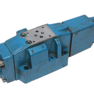 REXROTH R900572222 PILOT OPERATED PROPORTIONAL DIRECTIONAL CONTROL VALVE 4WRZ16W100-60/6AG24NZ4/M