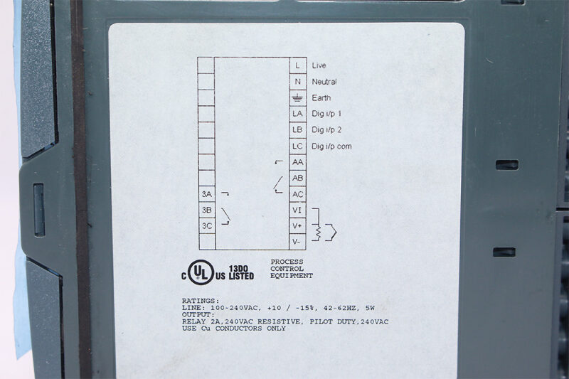 EUROTHERM 2108i 2108I/AL/GN/VH/RF/RF/ENG/ TEMPERATURE CONTROLLER