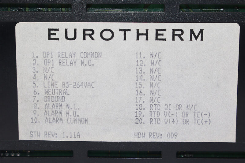 EUROTHERM 808/R1/NO/R1/(AJHC105)// TEMPERATURE CONTROLLER