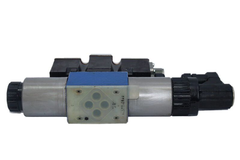 REXROTH R900911681 PROPORTIONAL DIRECTIONAL VALVE 4WREE6V32-24/G24K31/A1V