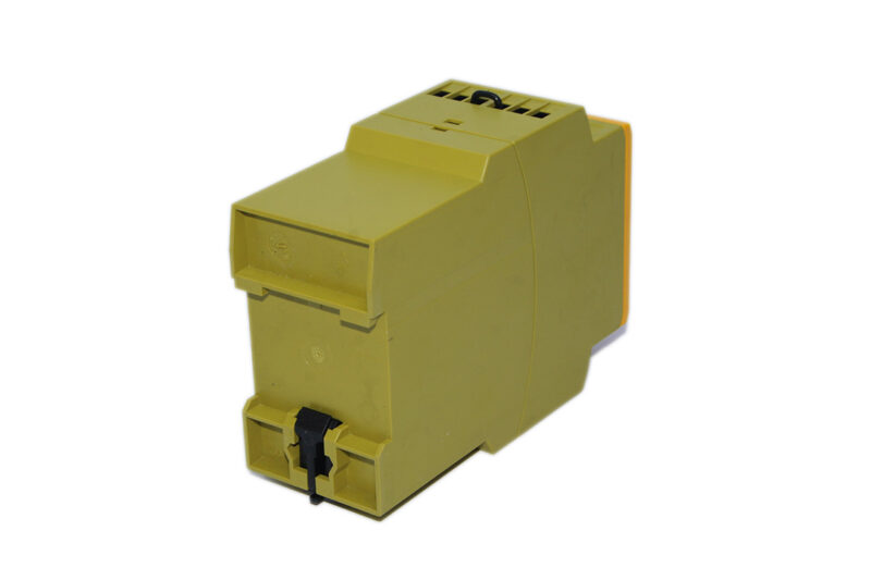 PILZ PNOZ X3 230VAC 24VDC 3n/o 1n/c 1so SAFETY RELAY 774318