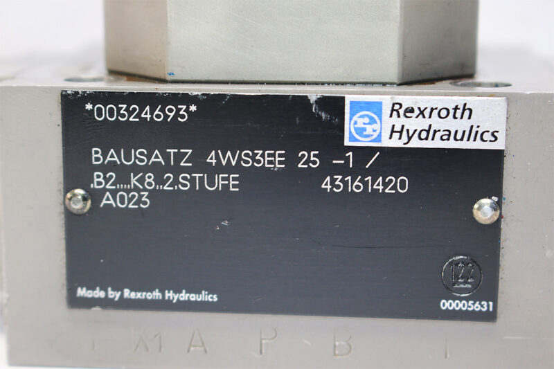 REXROTH R900324693 SERVO DIRECTIONAL VALVE 4WS3EE 25-1/B2...K8.2.STUFE