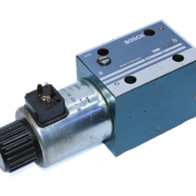 BOSCH 0 810 001 767 DIRECTIONAL CONTROL VALVE 081WV10P1V1014WS024/00D11