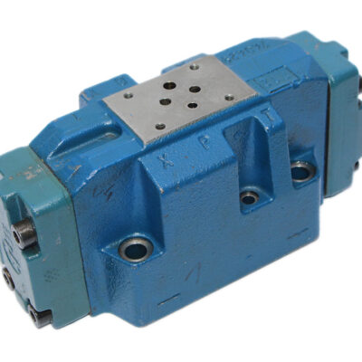 REXROTH R900927832 PILOT OPERATED DIRECTIONAL VALVE 4WEH 16 J72/6EG24N9ETK4/B08