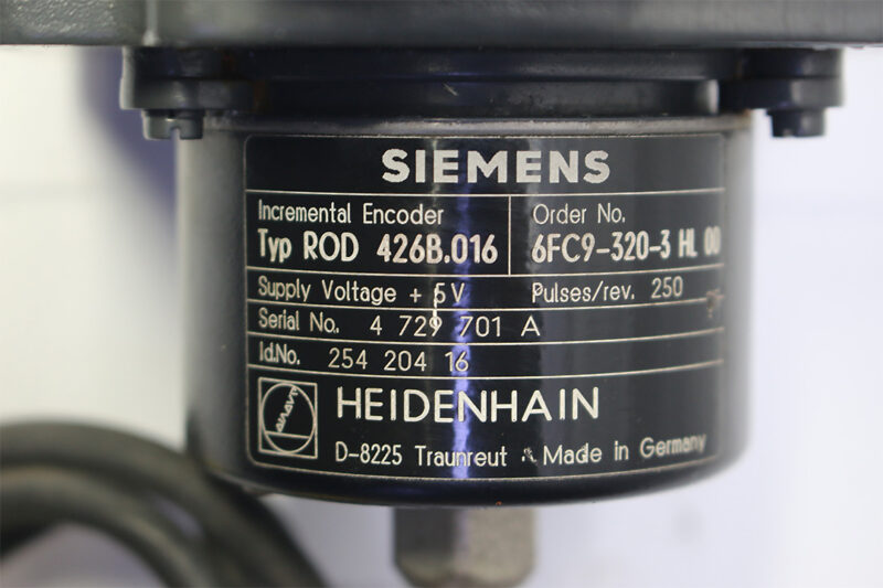 SIEMENS 1FT5046-0AF01-1-Z PERMANENT MAGNET MOTOR