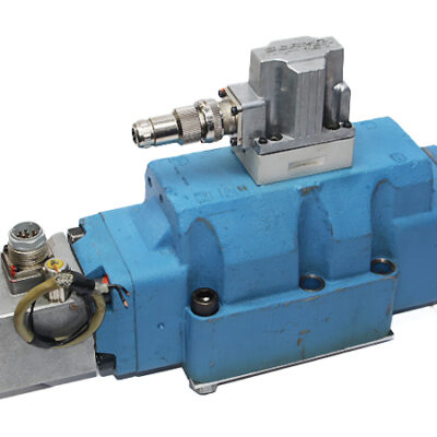 MOOG D663Z2770F L03HXAMFNEA2 SERVO-PROPORTIONAL CONTROL VALVE D061-814A