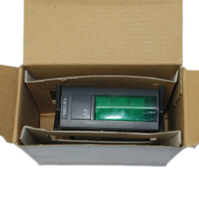 CAREL IR32M0L000 TEMPERATURE CONTROLLER