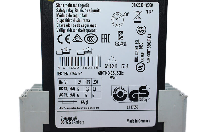 SIEMENS 3TK2830-1CB30 SAFETY RELAY