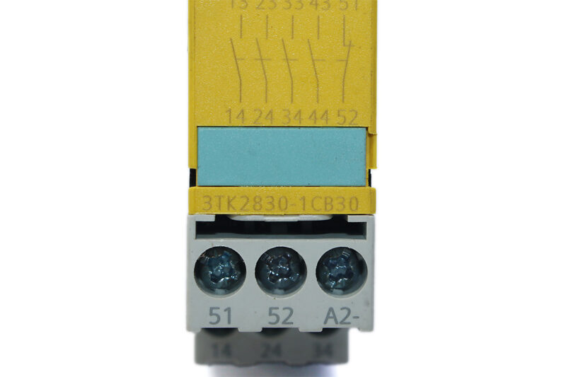 SIEMENS 3TK2830-1CB30 SAFETY RELAY