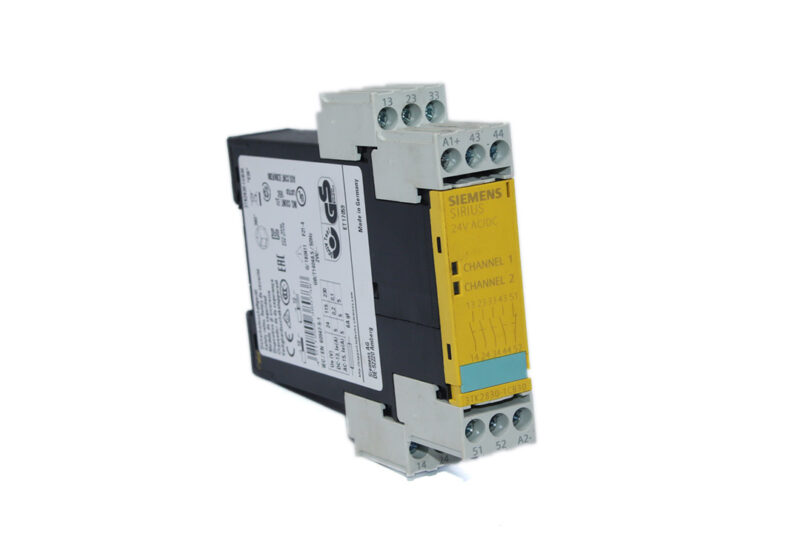 SIEMENS 3TK2830-1CB30 SAFETY RELAY