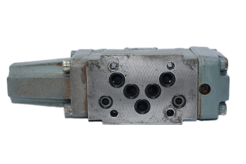 REXROTH 4WRZ10E50-51/6A24NZ4/M PILOT OPERATED PROPORTIONAL DIRECTIONAL CONTROL VALVE