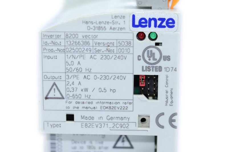 LENZE E82EV371-2C902 FREQUENCY INVERTER 8200 VECTOR