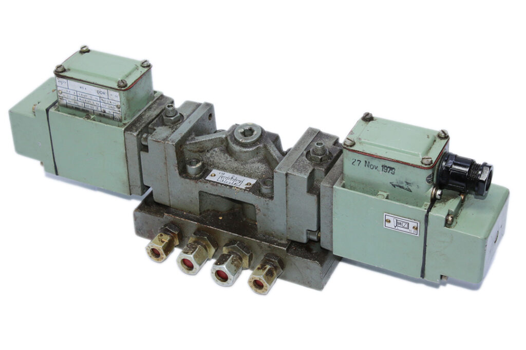 ORSTA TGL 10919 DIRECTIONAL CONTROL VALVE - JA Jordan Anwar EST.