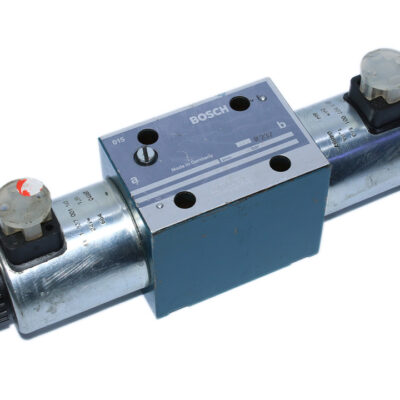 BOSCH 0 810 001 724 DIRECTIONAL CONTROL VALVE 081WV10P1V1002WS024/00D11