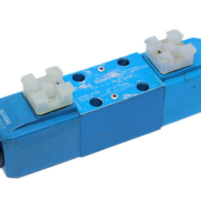 EATON/VICKERS DG4V 3 8C VM U EJ7 61 DIRECTIONAL CONTROL VALVE