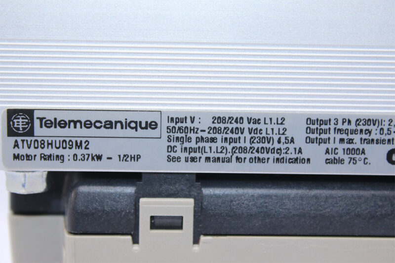 TELEMECANIQUE ATV08HU09M2 FREQUENCY CONVERTER - Image 3