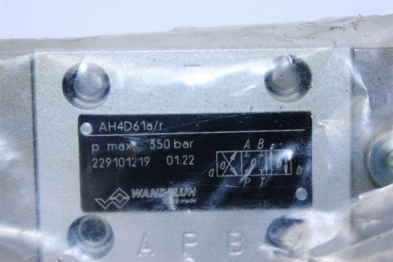 WANDFLUH AH4D61A/R MANUAL DIRECTIONAL VALVE