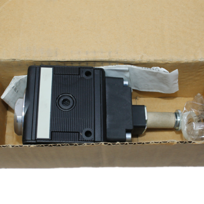 REXROTH 0821300934 PRESSURE REGULATOR