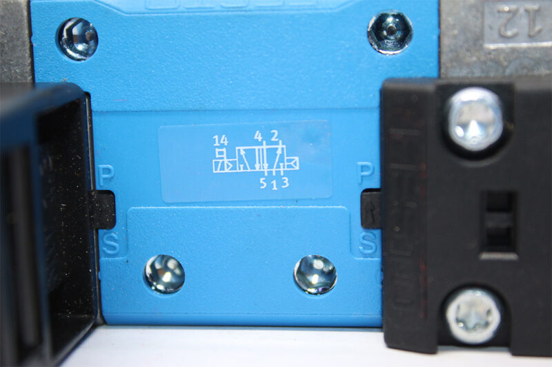 FESTO MN1H-5/2-D-1-C SOLENOID VALVE 159688 - Image 3