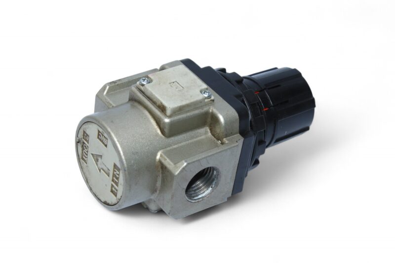 SMC AR40-04BM PRESSURE REGULATOR - Image 4