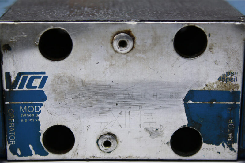 VICKERS DG4V 3 2N VM U H7 60 DIRECTIONAL CONTROL VALVE